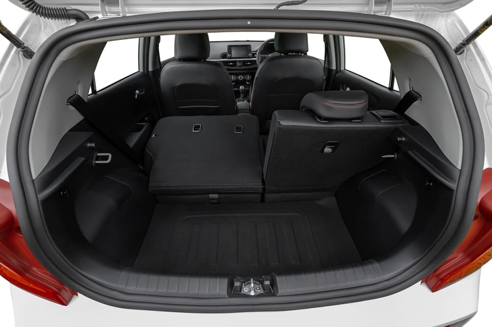 Фото KIA Picanto - Kia Picanto 2017 вид сбоку