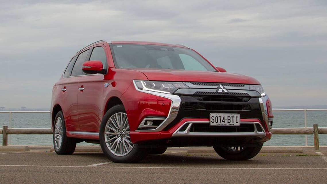 Mitsubishi outlander 2019 deals hybrid