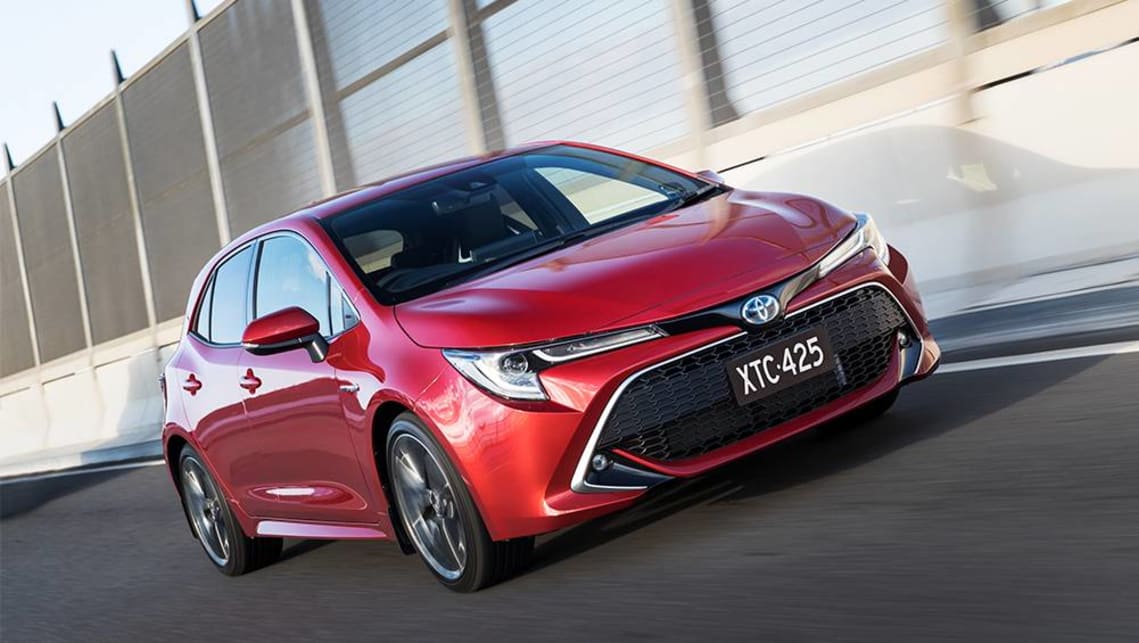 Toyota corolla shop hybrid 2018 price