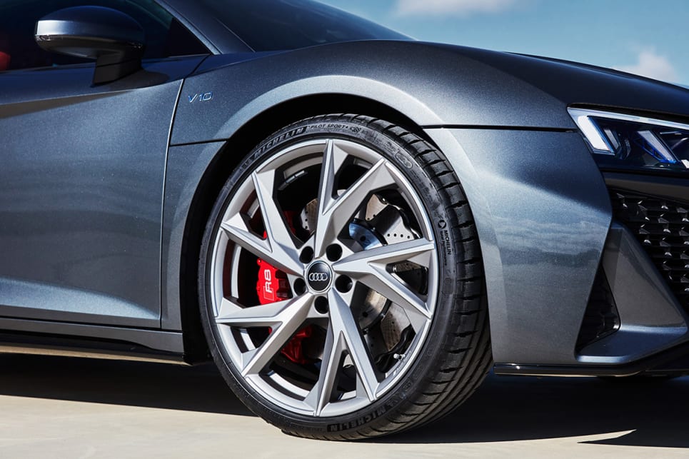 The R8 RWD Coupe and Spyder feature 20-inch cast aluminum wheels.