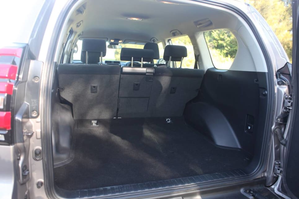 With all five seats in use, cargo capacity is listed as 640 litres.