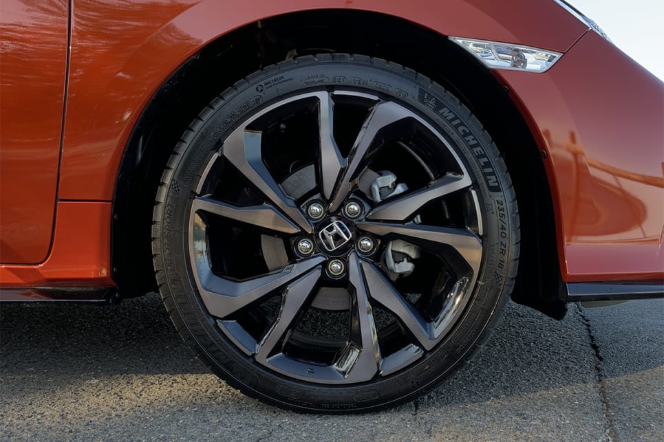 The RS variant wears 18-inch alloy wheels.