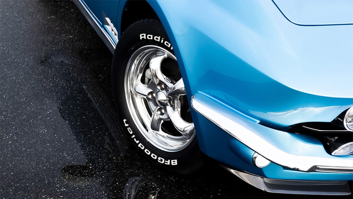 There are muscle car inspired alloy wheels.
