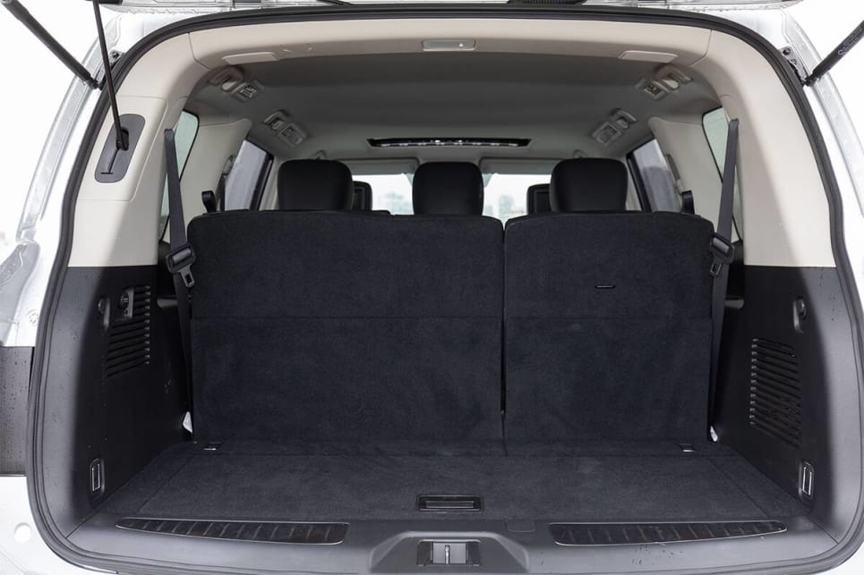 When all three rows of seats are in use, boot space is rated at 468 litres.