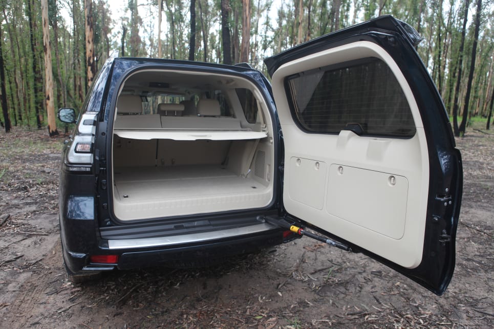 Fold the third row flat, boot space grows to 553 litres.