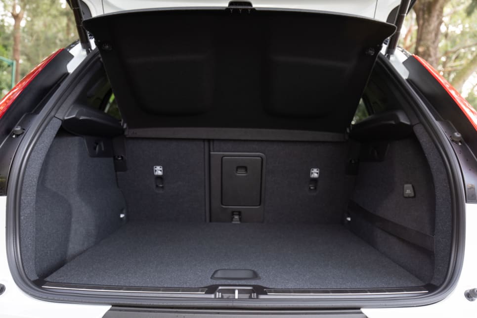 volvo-xc40-2020-review-recharge-plug-in-hybrid-carsguide