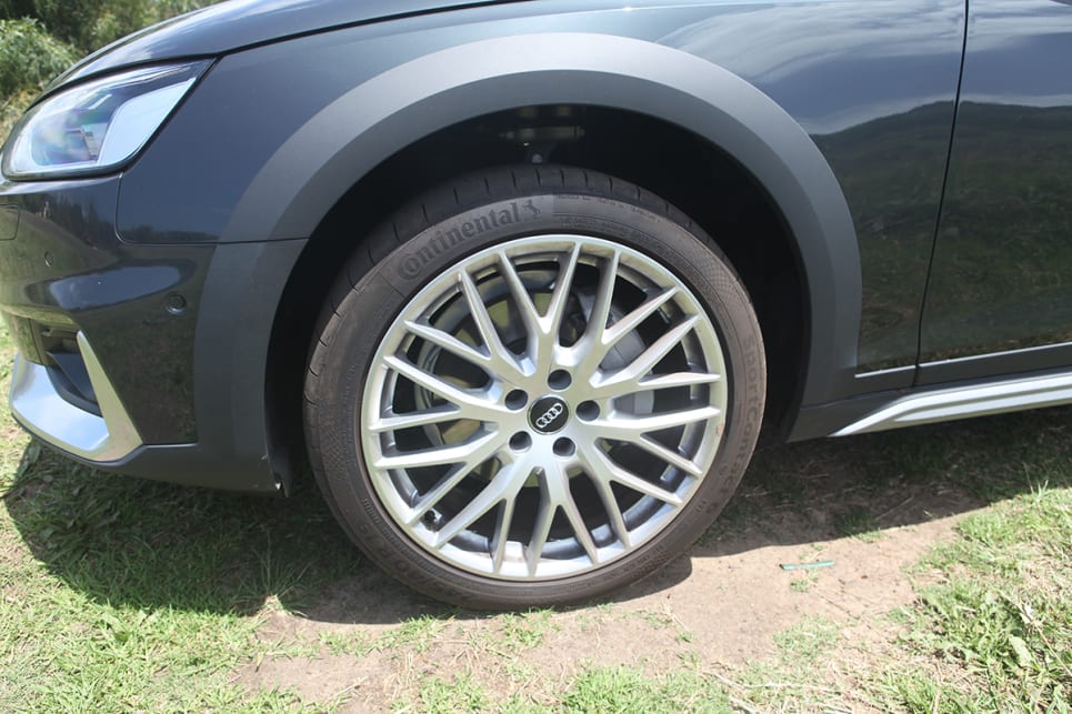 This allroad 40 TDI had 9-inch Audi sport alloy wheels in 10-Y-spoke design ($1350), instead of the standard 18-inch alloy wheels in 5-V-spoke design.