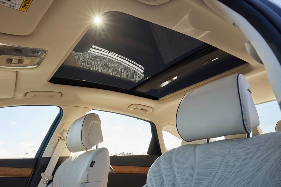 2021 genesis store g80 accessories