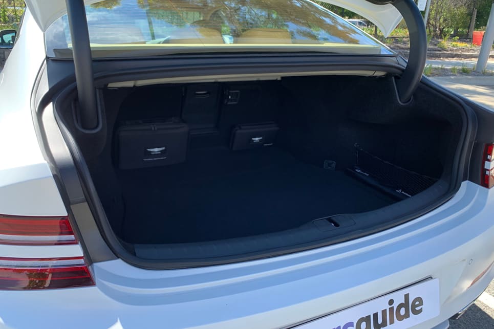 Boot space is rated at 424 litres VDA. (3.5T Luxury Pack variant shown)