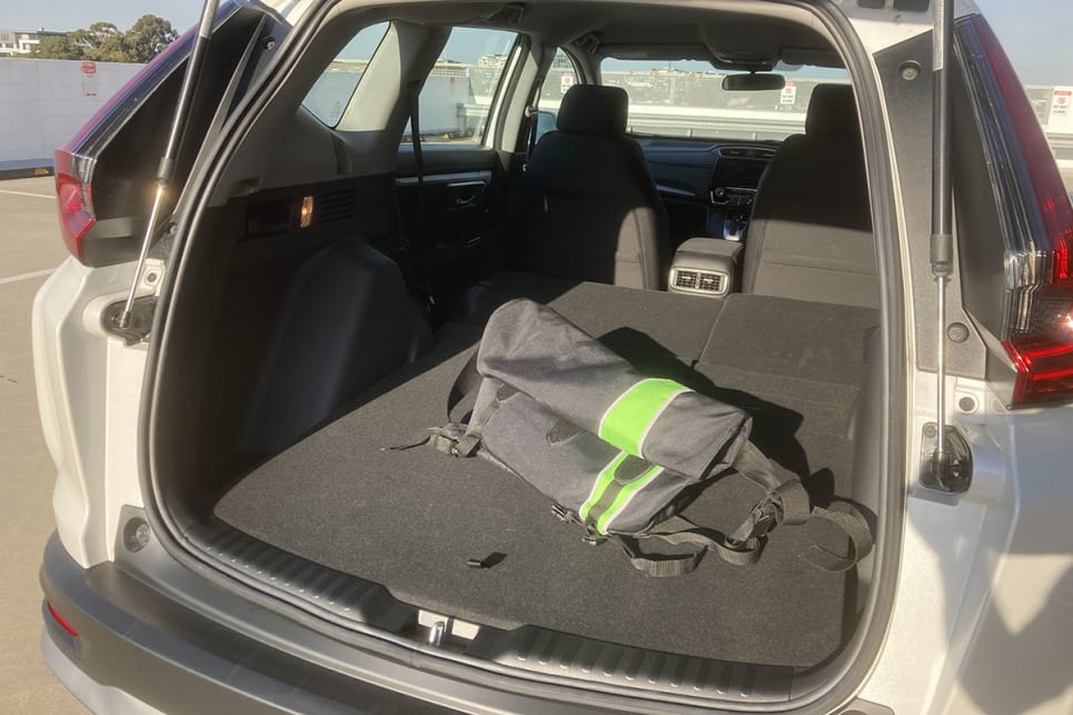 Cargo capacity is rated at a cavernous 522L, extending to 1084L with the rear seats folded.