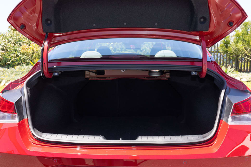 With 474L, the boot is as big as some mid-size SUVs. 