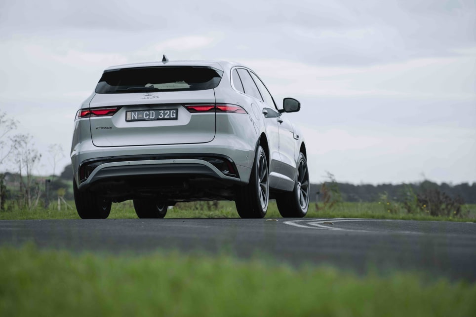 That ride has been improved in this new F-Pace (image: R-Dynamic S).
