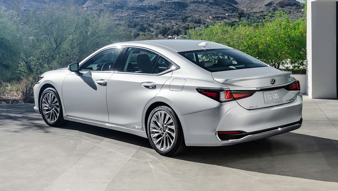 2022 Lexus ES specs detailed: New petrol option joins hybrid for