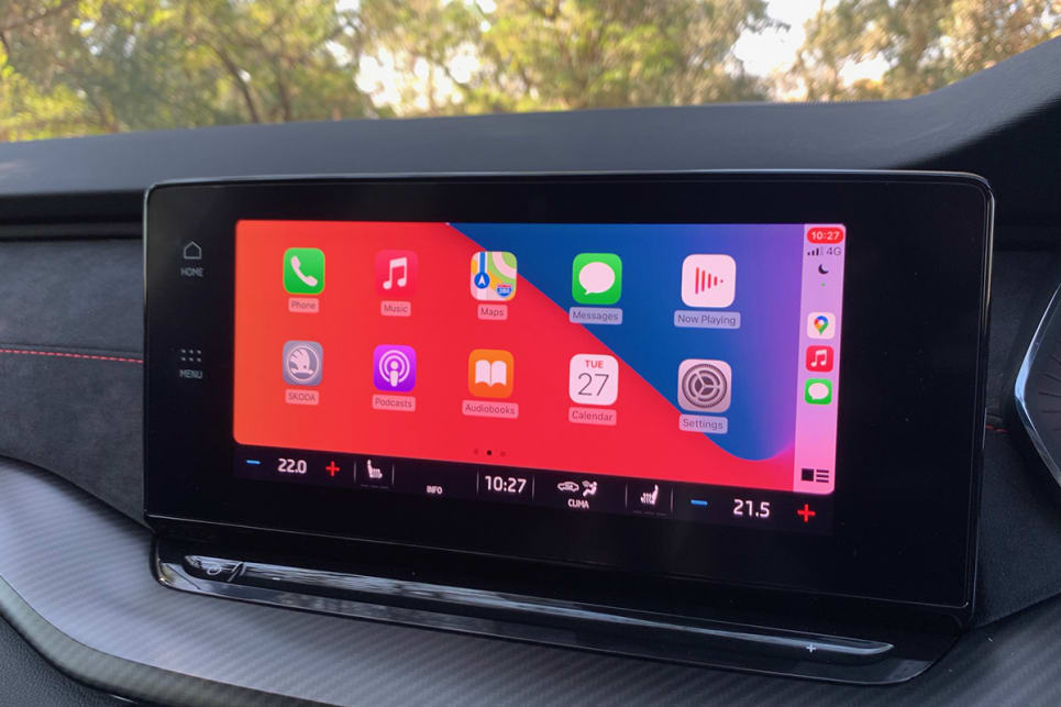 The 10.0-inch touchscreen features Apple CarPlay and Android Auto. (Wagon variant pictured)
