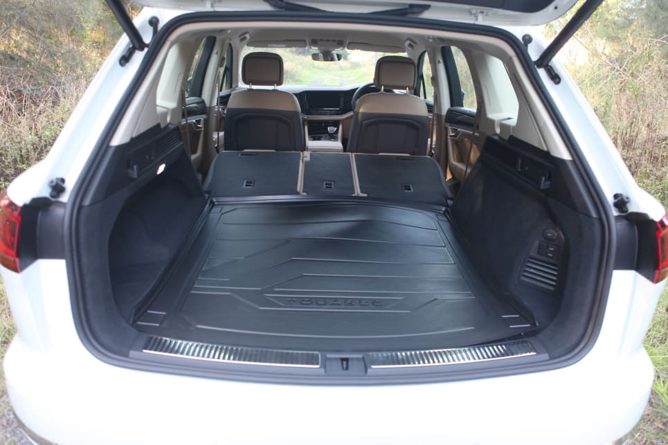 Rear cargo area capacity is listed as 810 litres with the rear seat in use.
