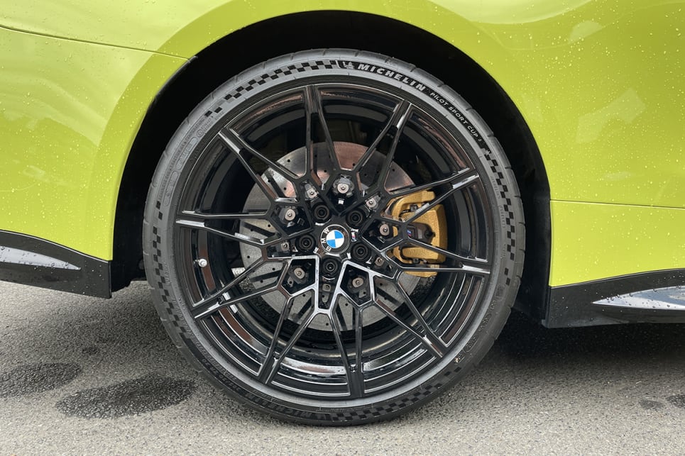 Our test vehicle was fitted with 19/20-inch black alloy wheels.