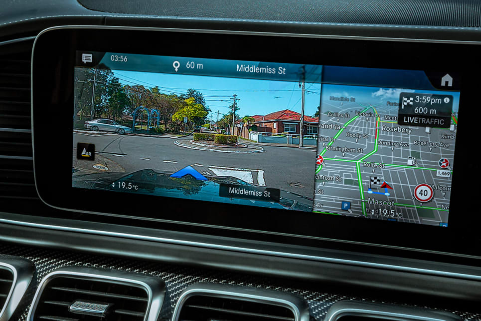 The GLS 63 has augmented reality (AR) satellite navigation with live traffic.