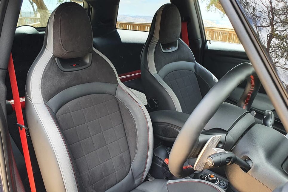 The sports bucket seats are finished in Alcantara and leather.