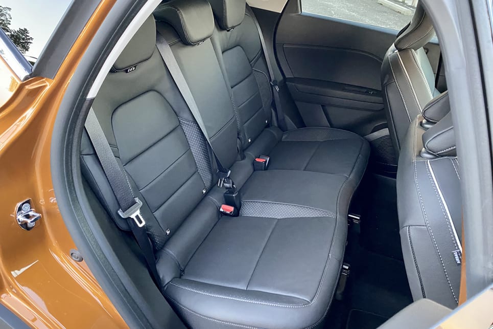 The rear seats are able to slide forwards and backwards. (Intens variant pictured)