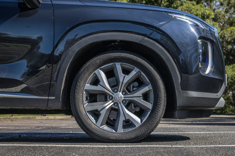 The Palisade rides on 20-inch alloy wheels.