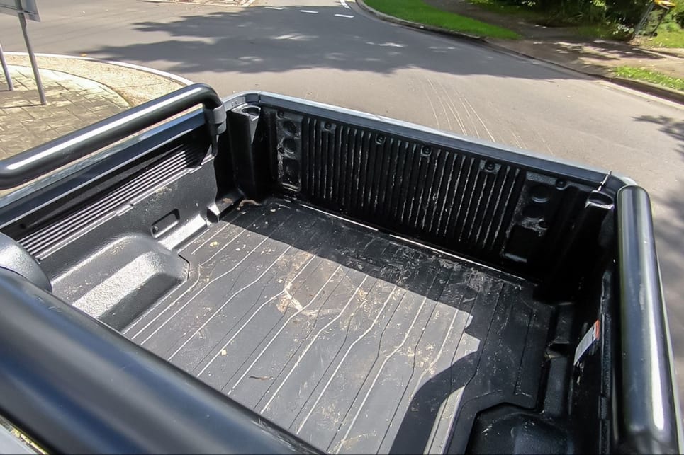 There is a standard fit tub liner and our vehicle had a tub mat as well. (image: Matt Campbell)