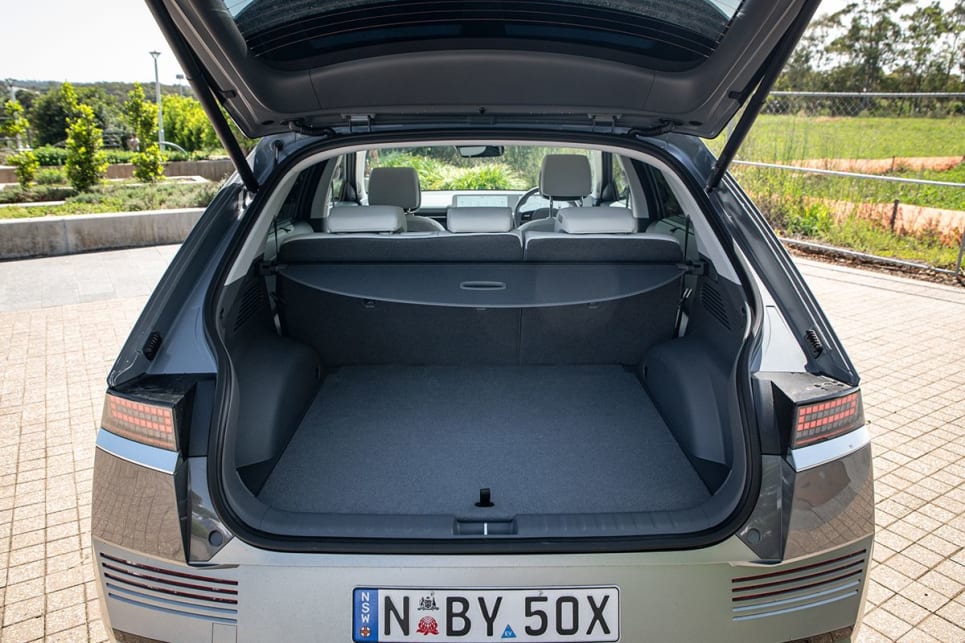 Boot space comes in as an on-par for a mid-size SUV, officially rated at 527 litres (VDA). (Image: Tom White)