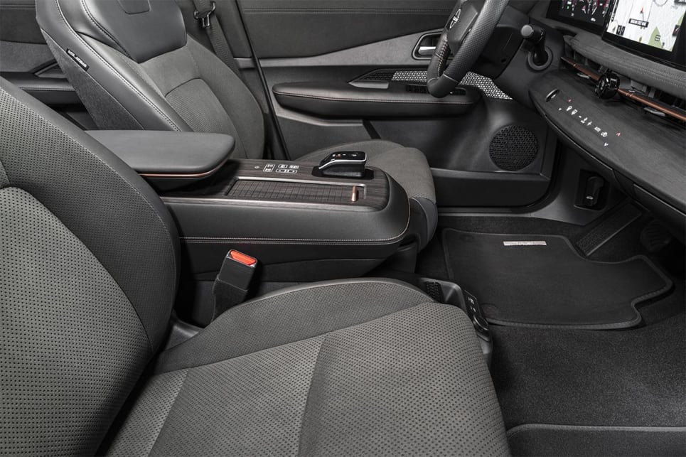 Between the seats is the Sliding Centre Console, which offers plentiful storage and a handy, hidden wireless phone charger.