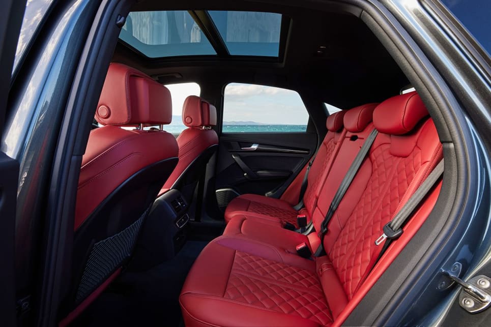 The rear seats can slide or recline. (SQ5 Sportback variant pictured)