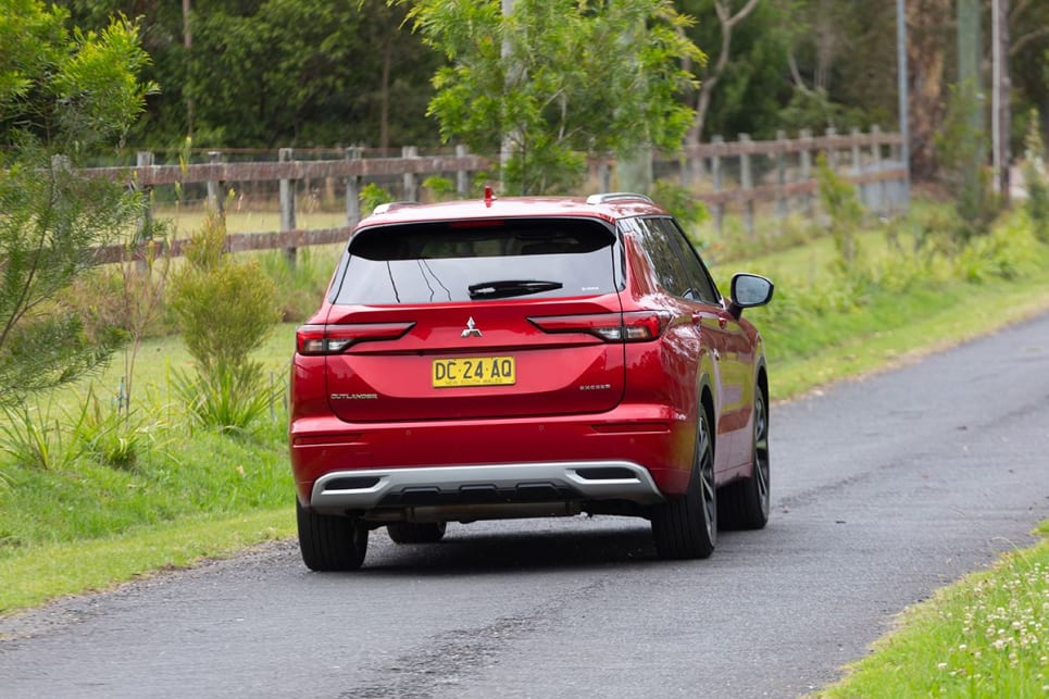 The Outlander's engine feels strong, but noisy. (image credit: Dean McCartney)