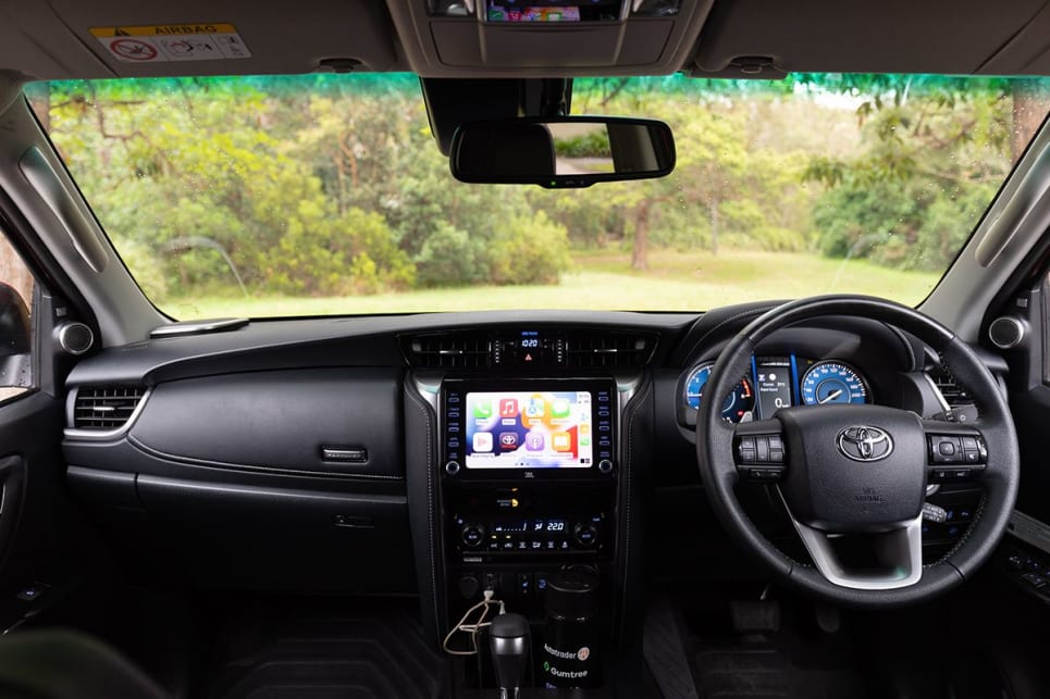 The Fortuner Crusade has an 8.0-inch multimedia touchscreen. 