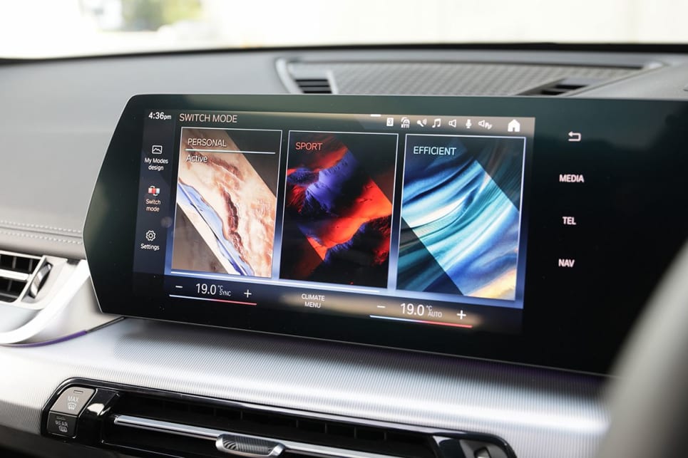 It comes with Apple CarPlay/Android Auto connectivity. (2023 BMW X1 sDrive18i variant pictured)