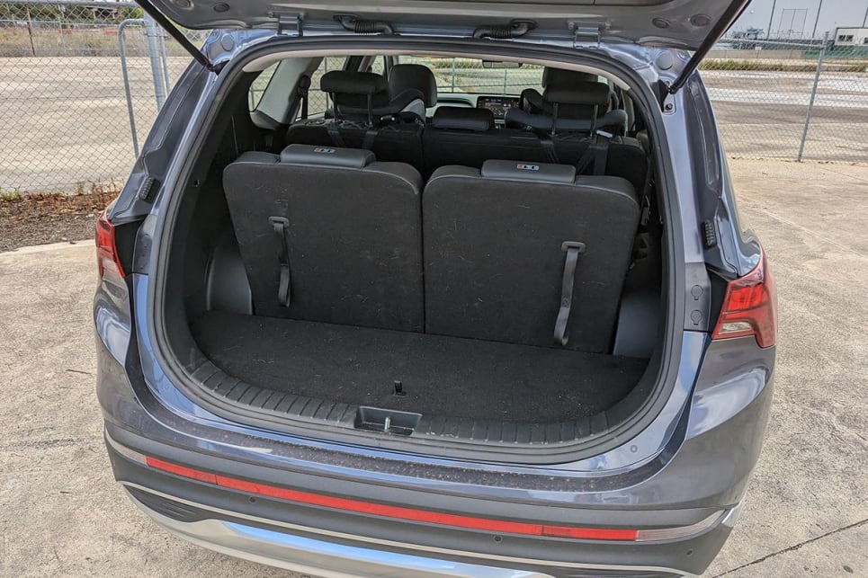With seats six and seven up, there is much more limited storage capacity. (image: Tung Nguyen)