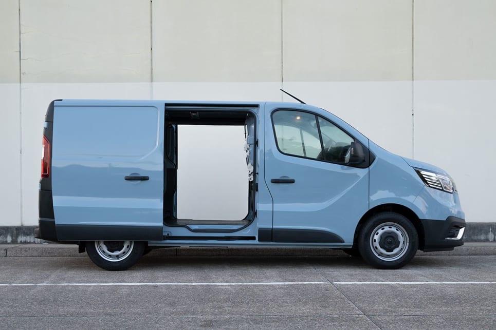 Renault trafic shop price list
