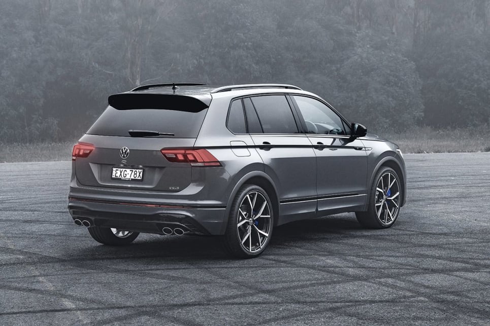 Some carmakers would go overboard in coming up with the styling of a 300+ horsepower mid-sized SUV, but not Volkswagen which is the master of understated, yet cool, design.