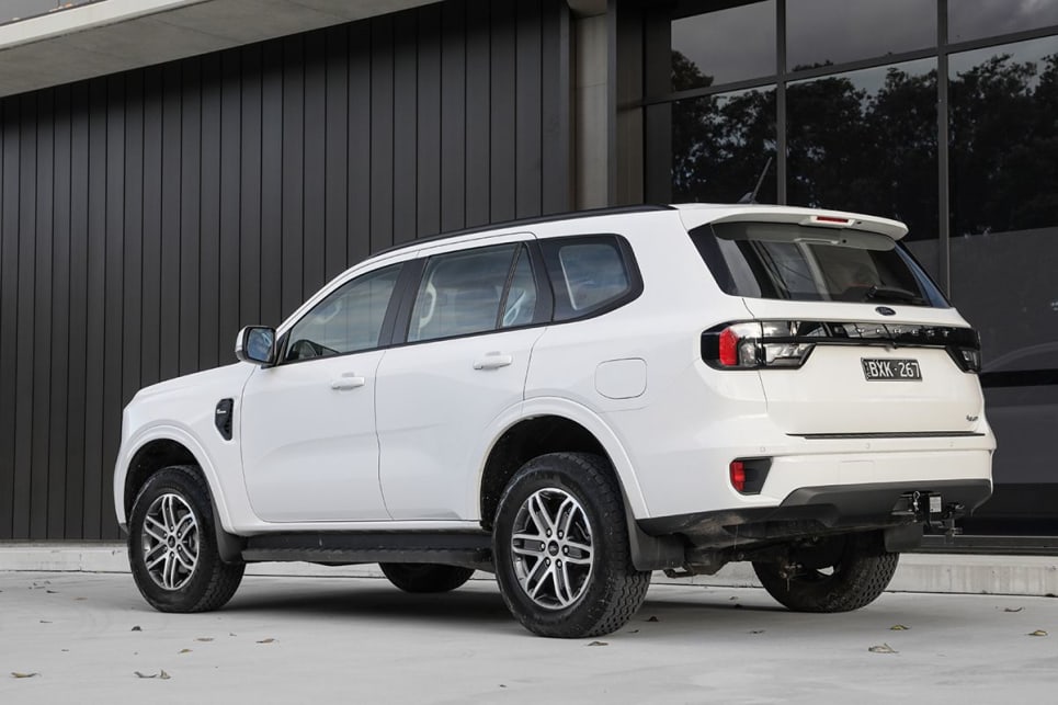 Ford Everest 2023 White