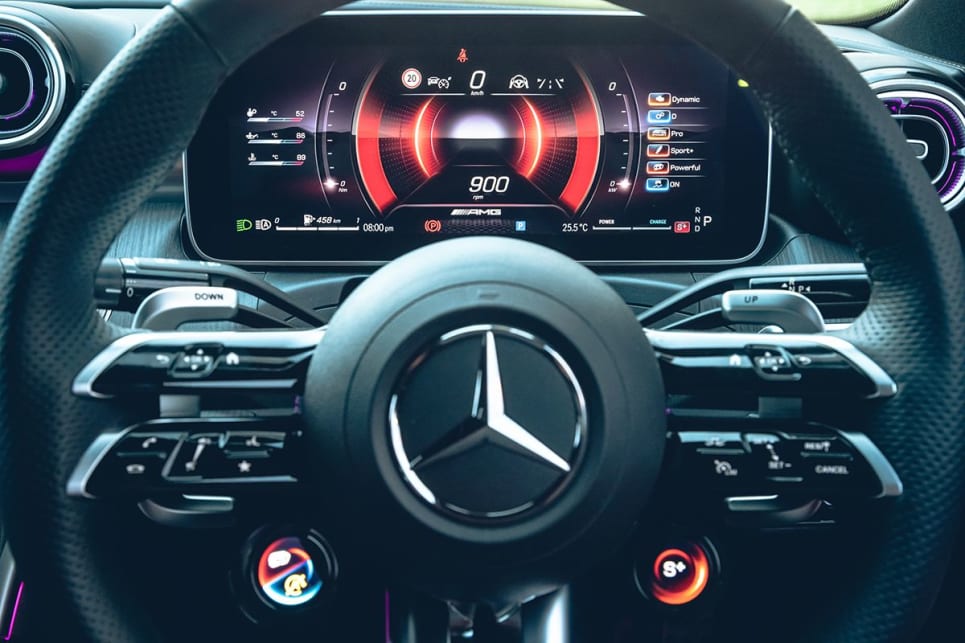 Behind the C 43's steering wheel is a digital display for the instrument panel.