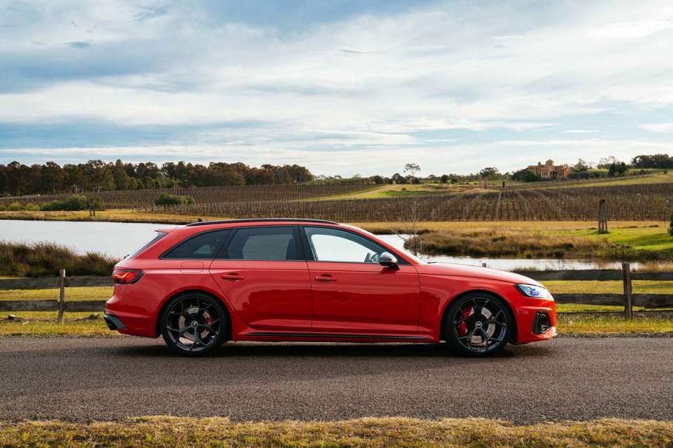 2025 Audi RS4 Avant Competition Plus I Design