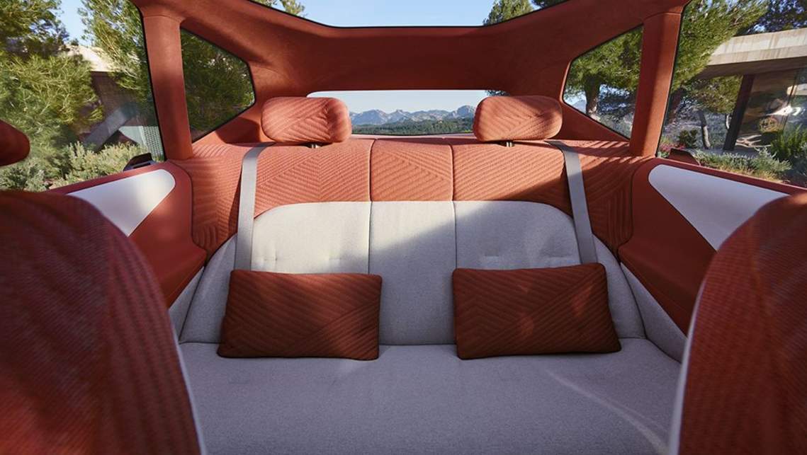 Don’t expect the production model to have the same retro-futuristic seats as the concept, but it will have the integrated rear seatbacks that are already found in the iX SUV.