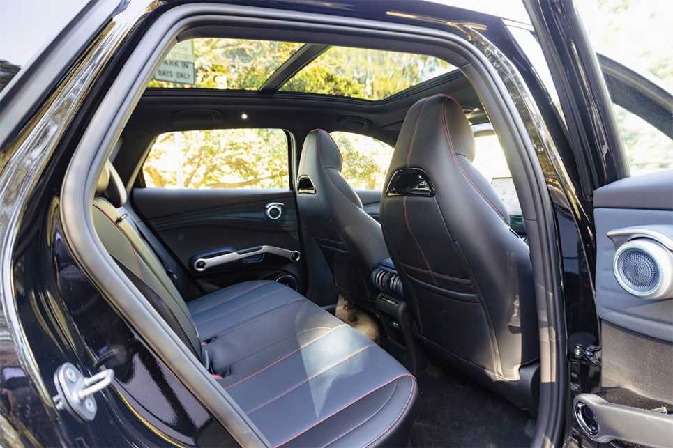 2025 BYD Atto 3 I Practicality