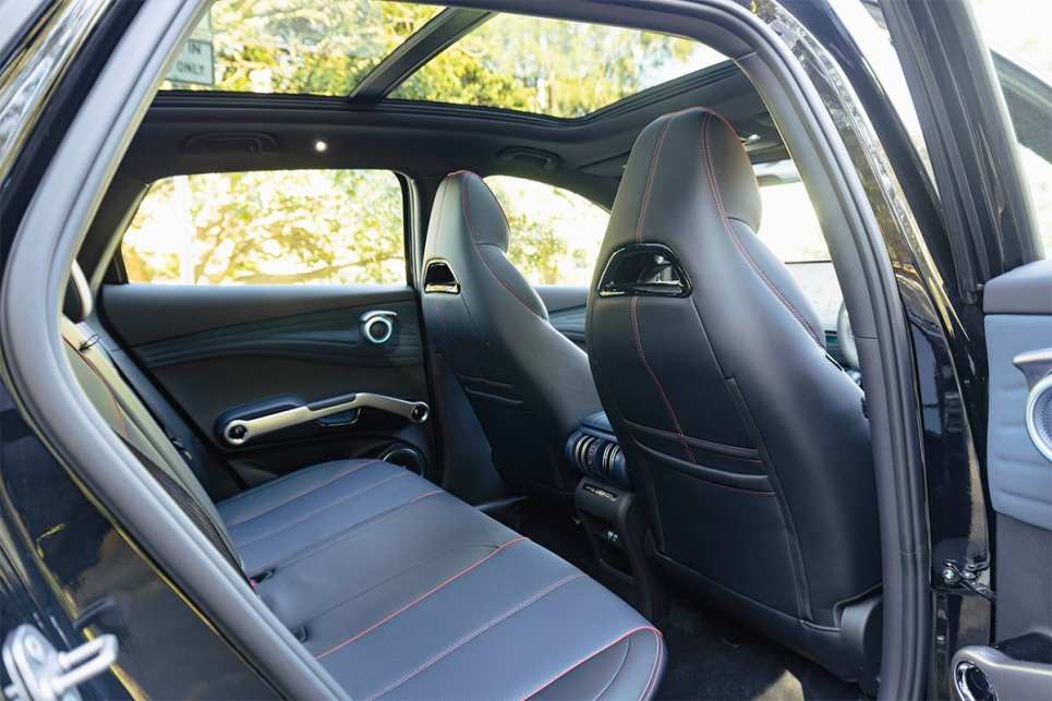 2025 BYD Atto 3 I Practicality