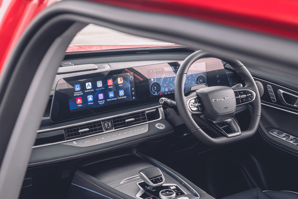 All grades of the Tiggo 7 Pro feature Android Auto and Apple CarPlay connectivity and sat nav.
