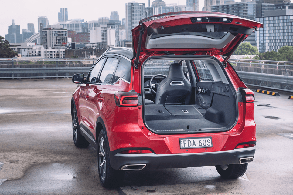 With the rear seat stowed, the Tiggo 7 Pro has a boot capacity of 1672L.
