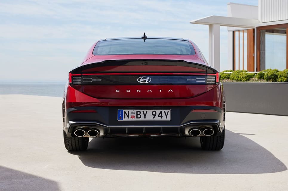 The rear of the new Sonata looks so different from the previous version, too.