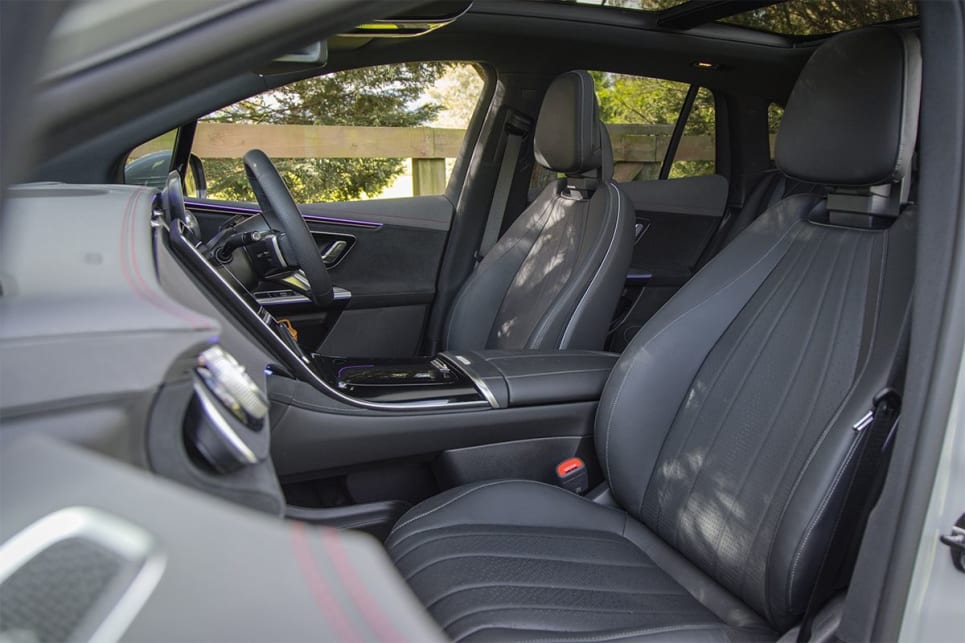 Storage throughout the car is also top-notch with an extra deep middle console that has a dual-opening lid and a large centre console with removable retractable cupholders. (Image: Glen Sullivan)
