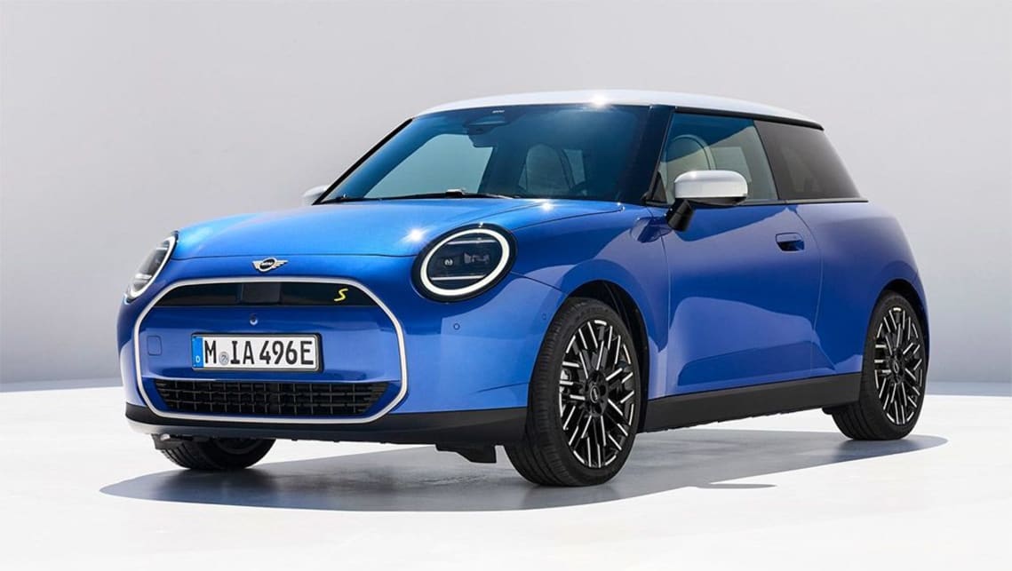 2025 MINI Countryman Electric Makes U.S. Debut, Confirmed For Fall 2024  Launch