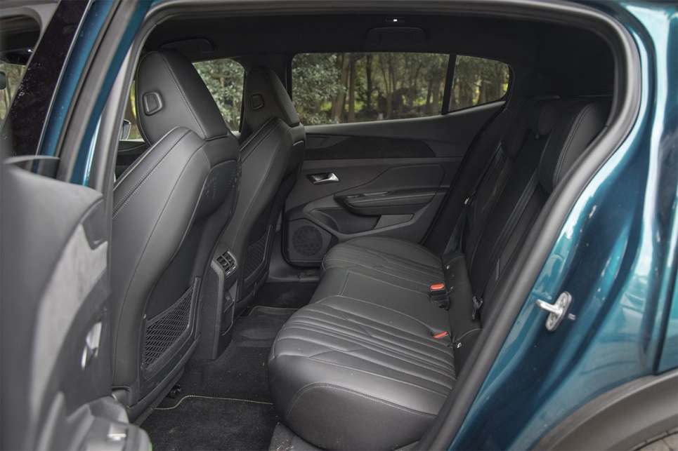 2024 Peugeot 408 GT PHEV I Seats