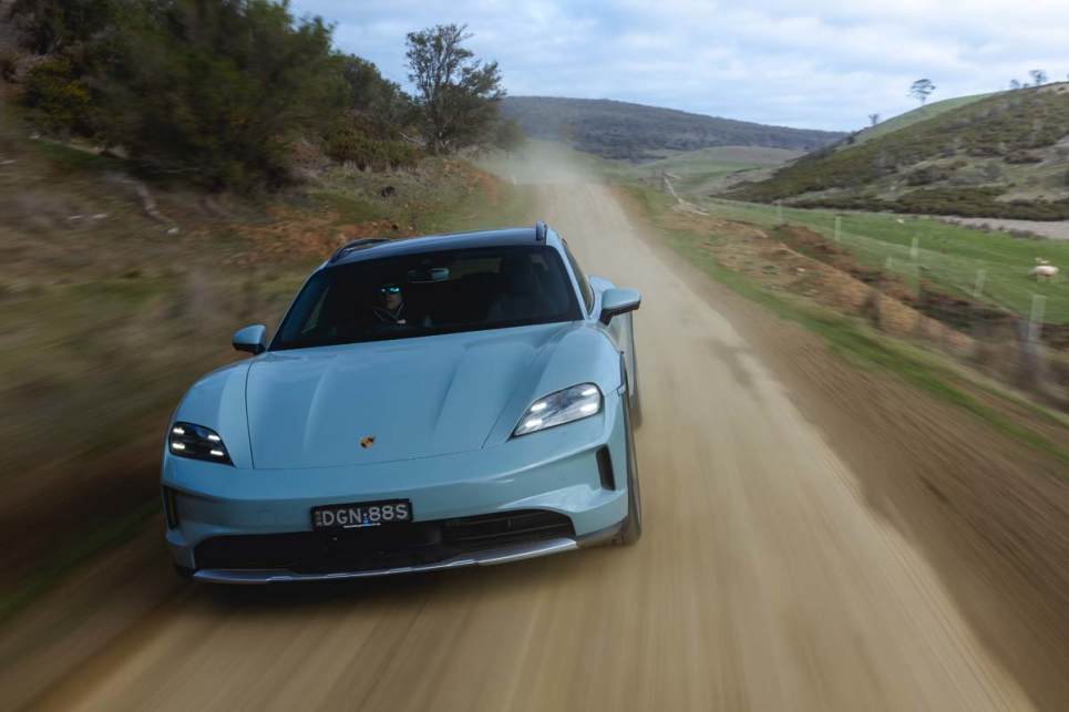 2024 Porsche Taycan 4S Cross Turismo I Driving