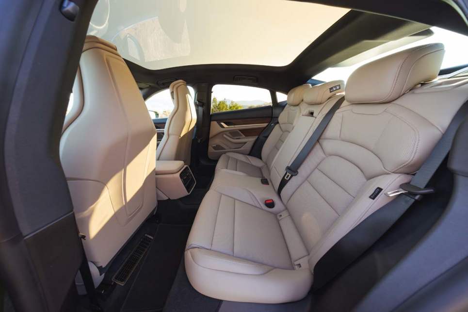 2024 Porsche Taycan 4S I Practicality