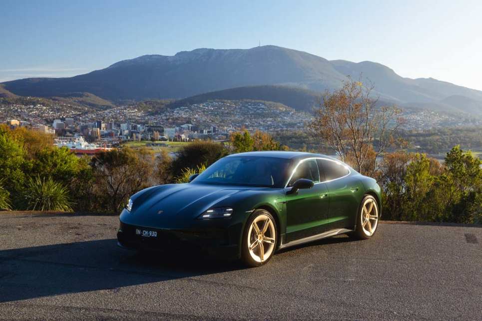 2024 Porsche Taycan 4S I Design