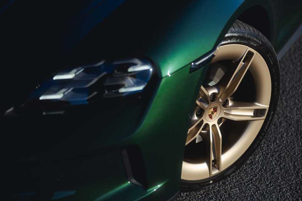 2024 Porsche Taycan 4S I Price and features